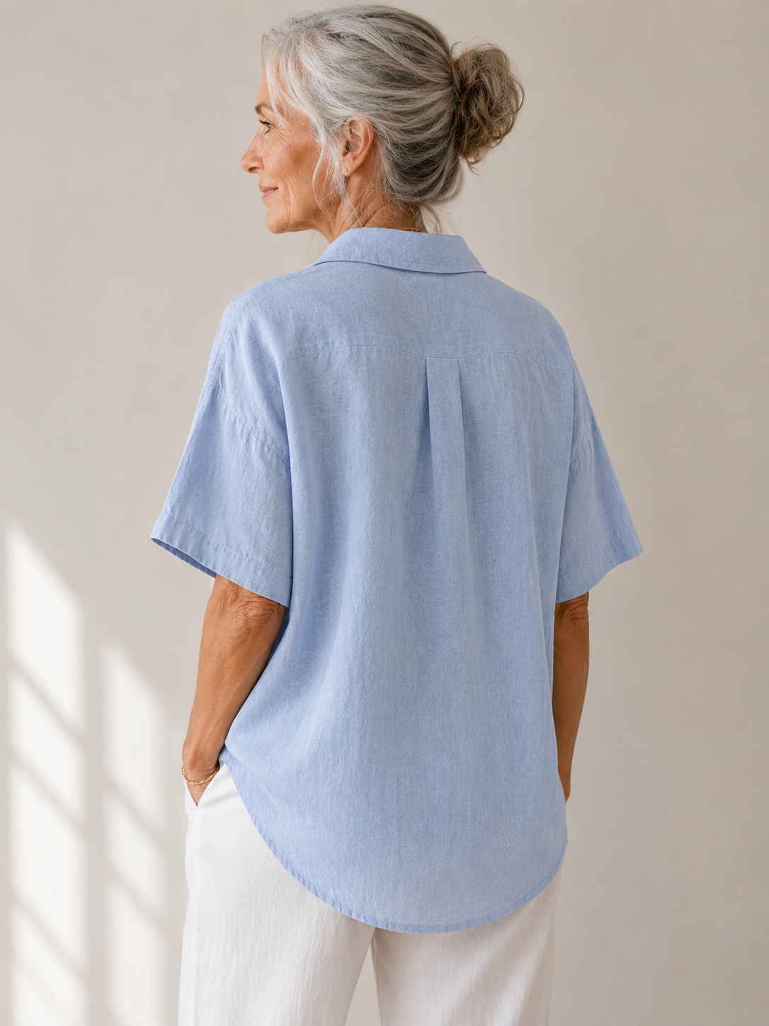 Anja - Blouse met kraag en knoopdetail