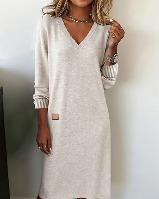Laura | Sweaterjurk – warmte, stijl en vrouwelijkheid in één