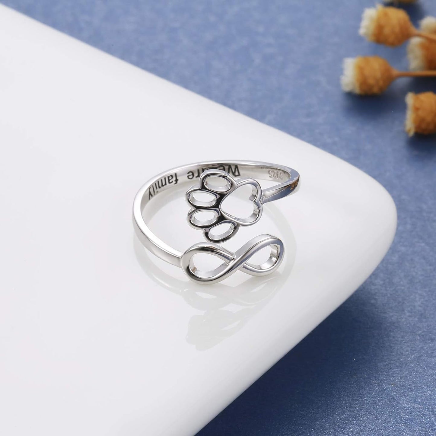 Pawlove ring met poot en hart