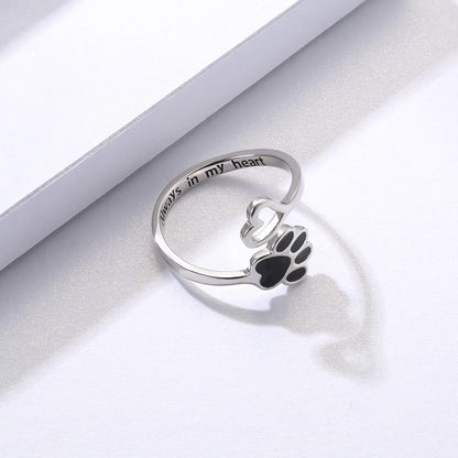 Pawlove ring met poot en hart