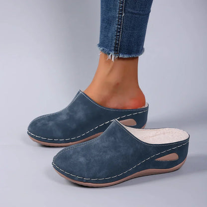 Orthopedische Pantoffels met Dagelijks Comfort en Tijdloze Huisstijl ARIA